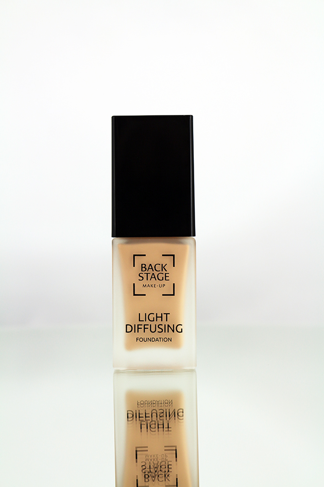 Light Diffusing Makeup – Bild 5
